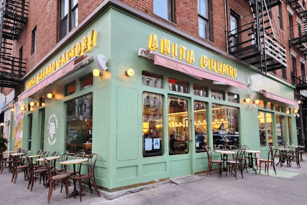 Anita La Mamma del Gelato